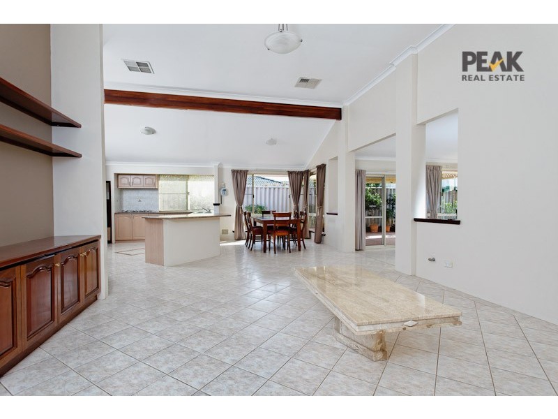 31 Freshwater Drive, Atwell WA 6164