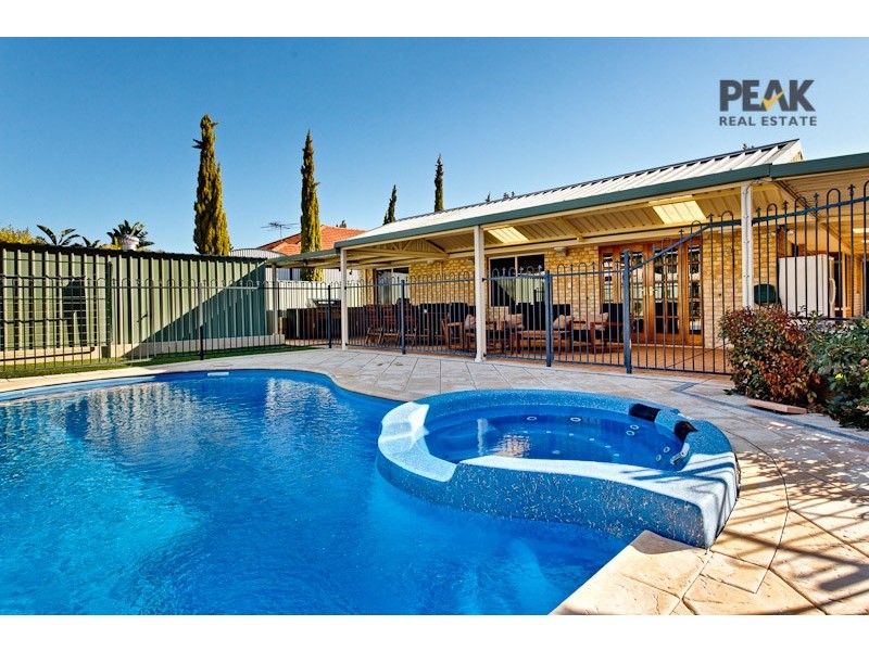 3 Kennack Vista, Atwell WA 6164