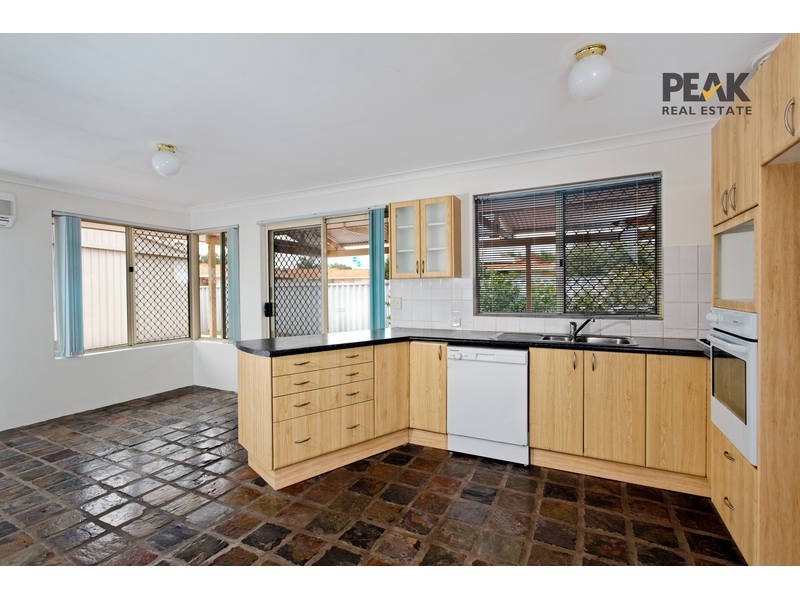 13 Ballard Mews, Success WA 6164