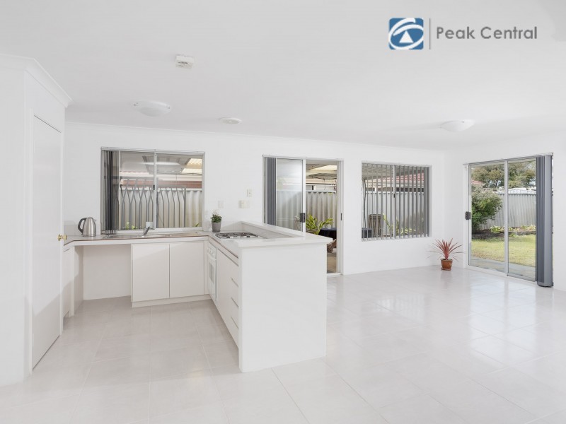 2 Calero Court, Atwell WA 6164