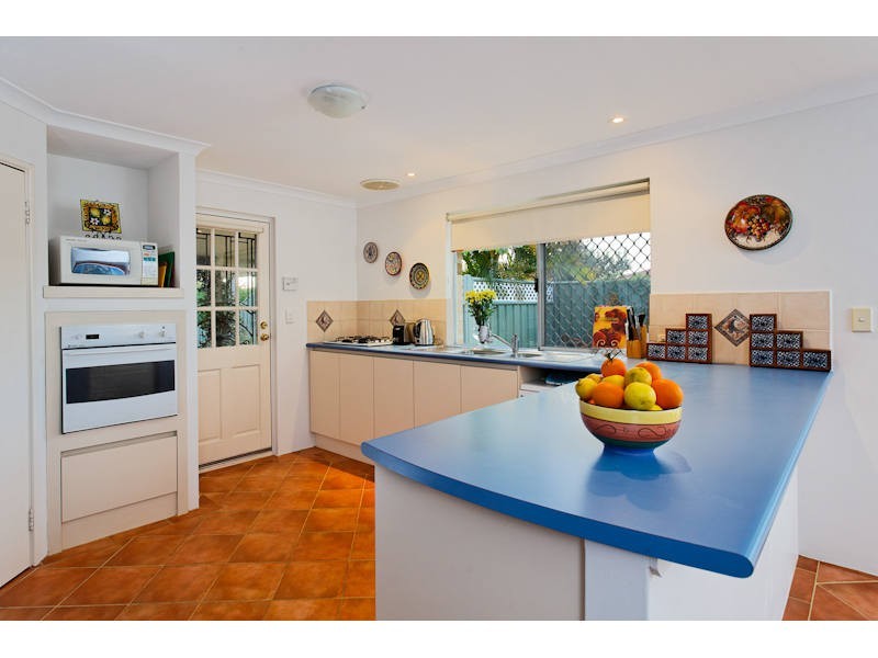 26 Lombe Gardens, Atwell WA 6164