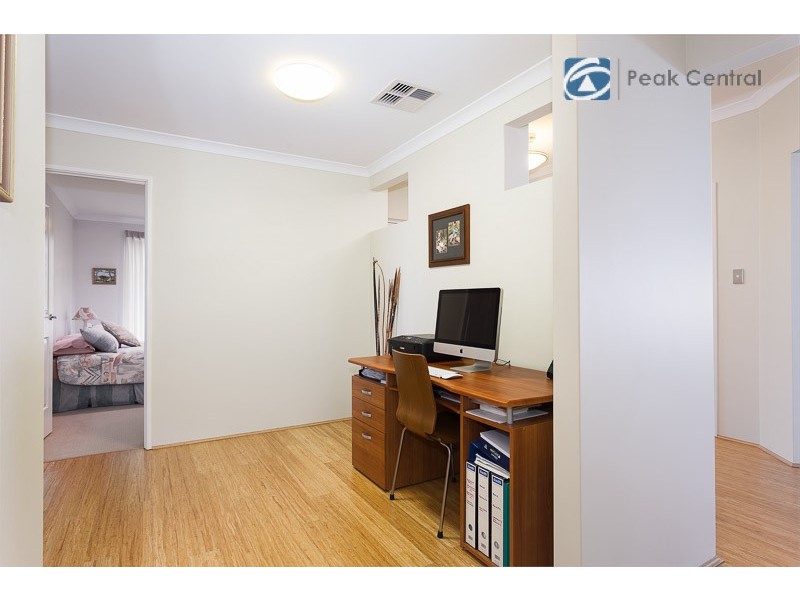 16 St Joseph Fairway, Success WA 6164