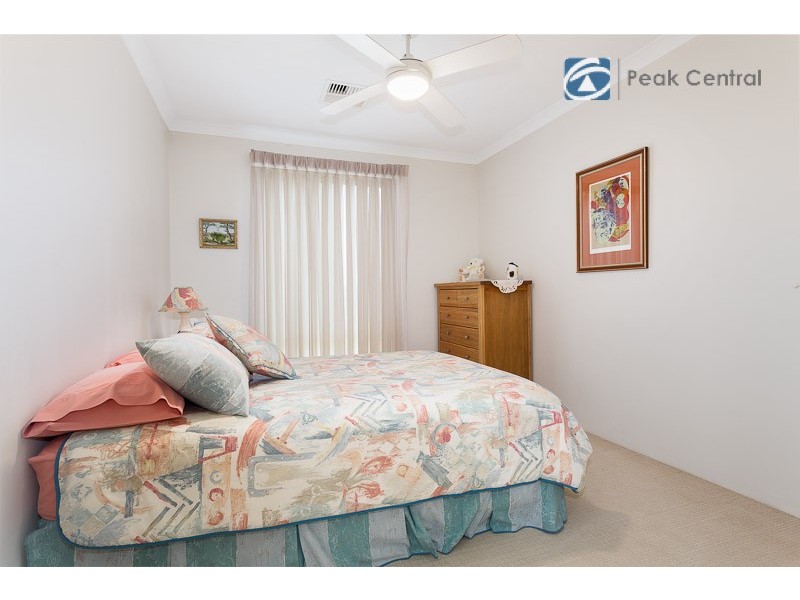 16 St Joseph Fairway, Success WA 6164