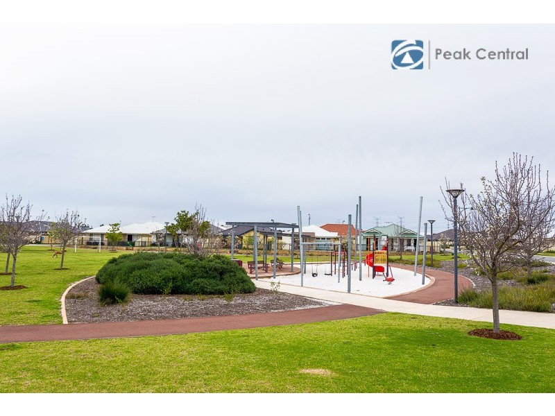 16 St Joseph Fairway, Success WA 6164