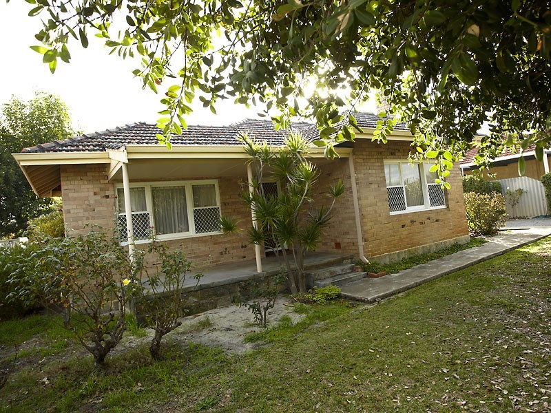 47 Lamond Street, Alfred Cove WA 6154