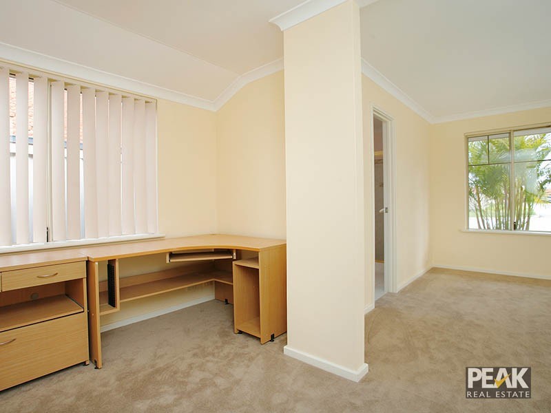 13 Tourner Retreat, Atwell WA 6164