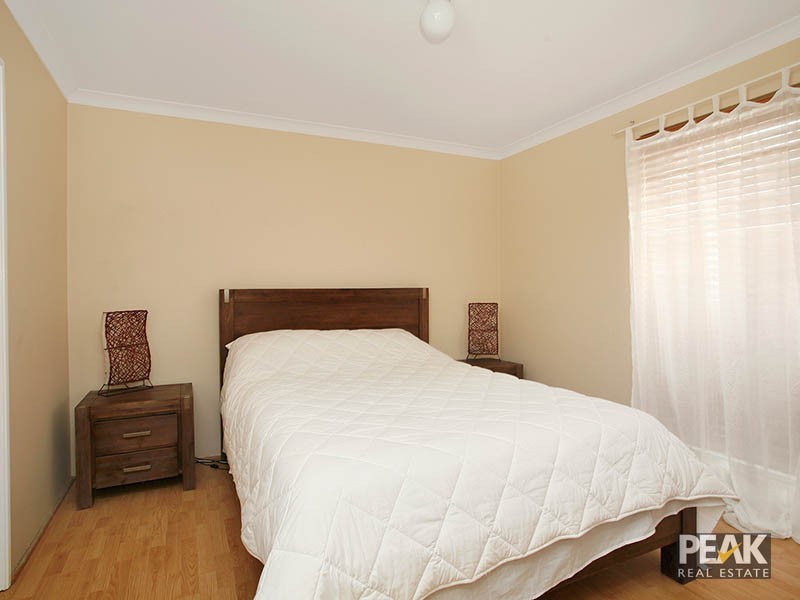 10 Marie Court, Atwell WA 6164