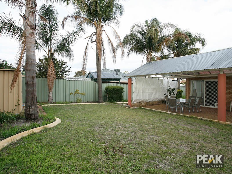 10 Marie Court, Atwell WA 6164