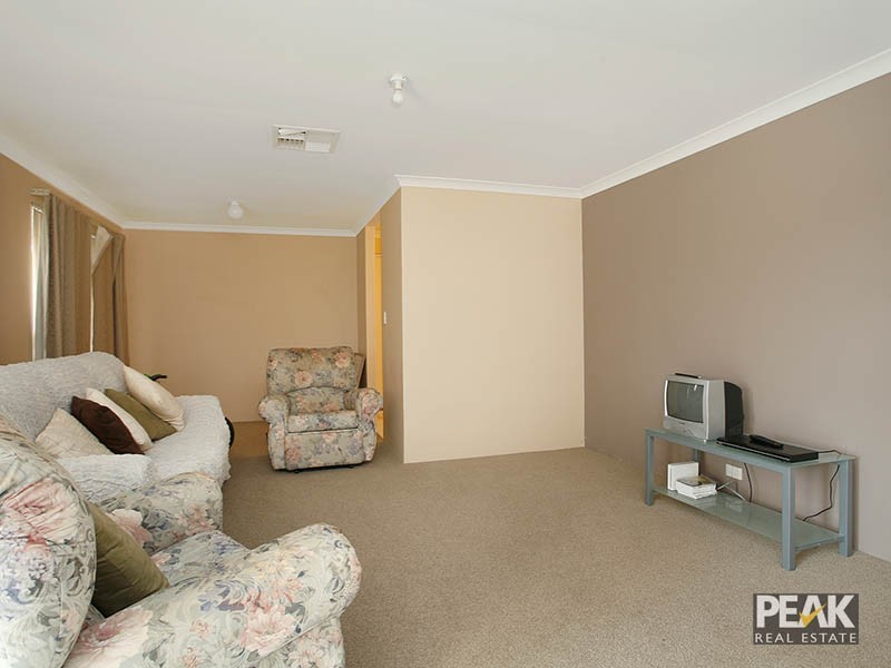 10 Marie Court, Atwell WA 6164