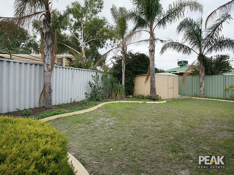 10 Marie Court, Atwell WA 6164