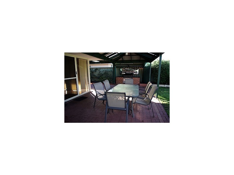 17 Mayhew Cross, Atwell WA 6164