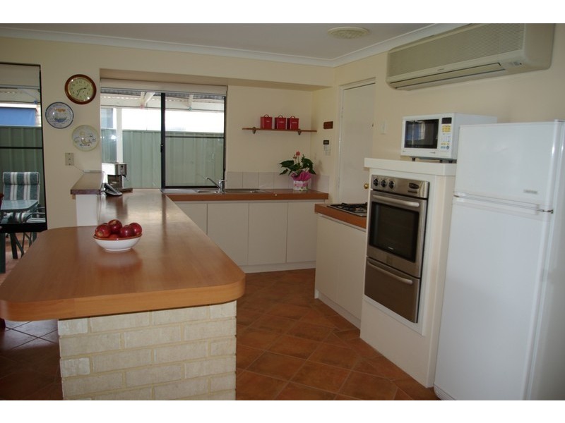 25 Turnbull Close, Atwell WA 6164