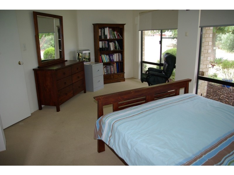 25 Turnbull Close, Atwell WA 6164