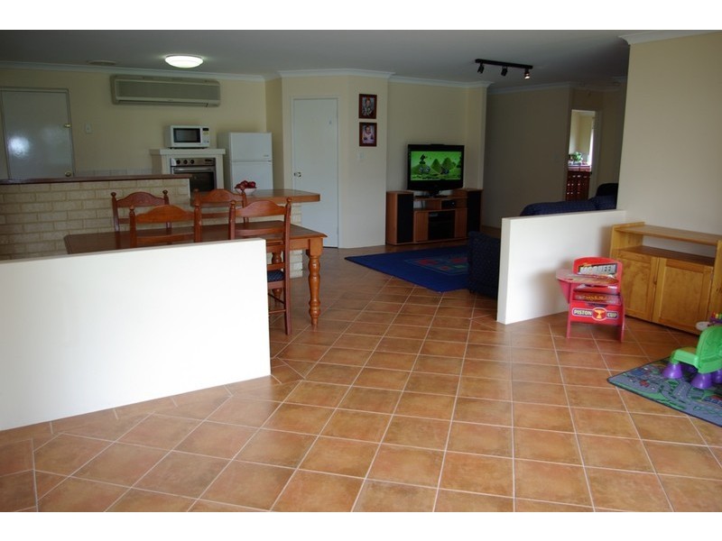 25 Turnbull Close, Atwell WA 6164