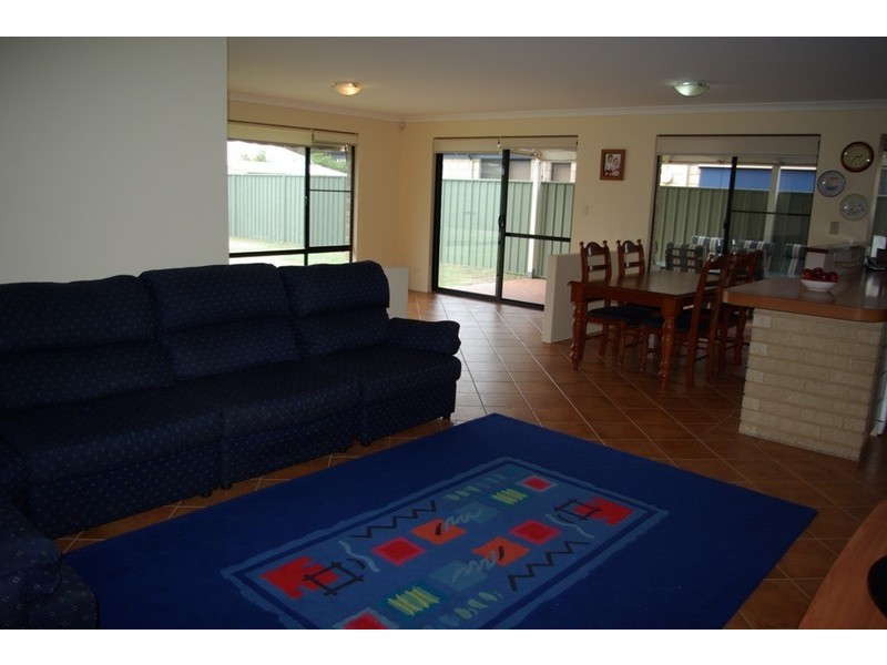 25 Turnbull Close, Atwell WA 6164