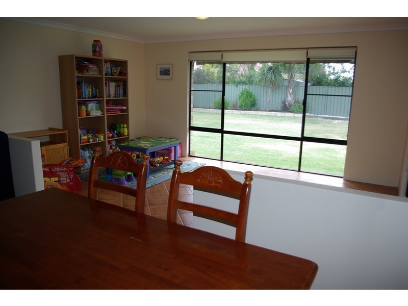 25 Turnbull Close, Atwell WA 6164