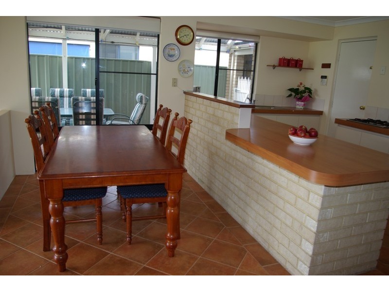 25 Turnbull Close, Atwell WA 6164