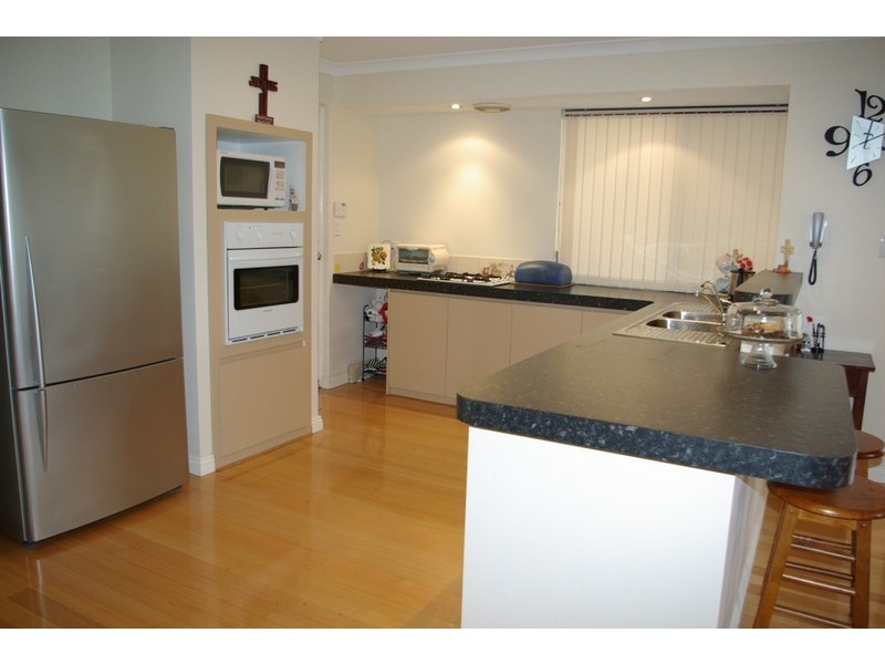 5 Strand Close, Atwell WA 6164