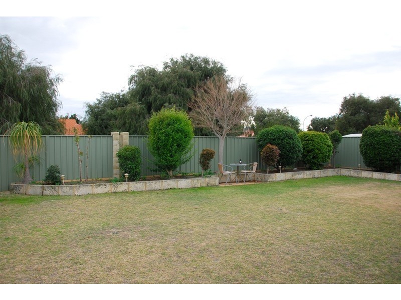 5 Strand Close, Atwell WA 6164