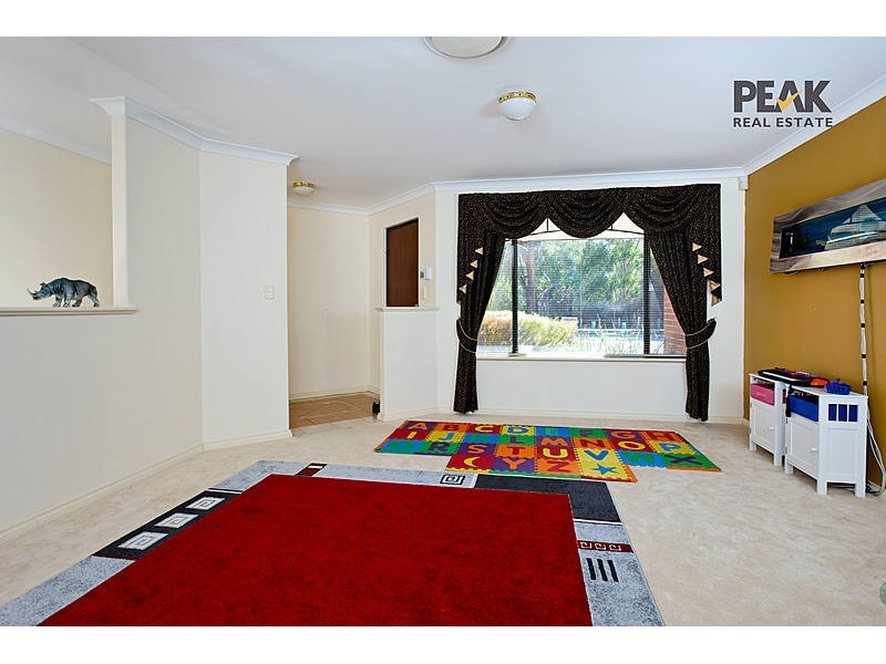 12 Hawkesbury Retreat, Atwell WA 6164