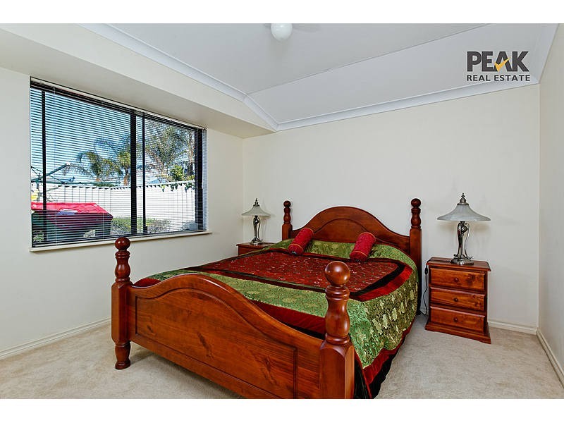 12 Hawkesbury Retreat, Atwell WA 6164