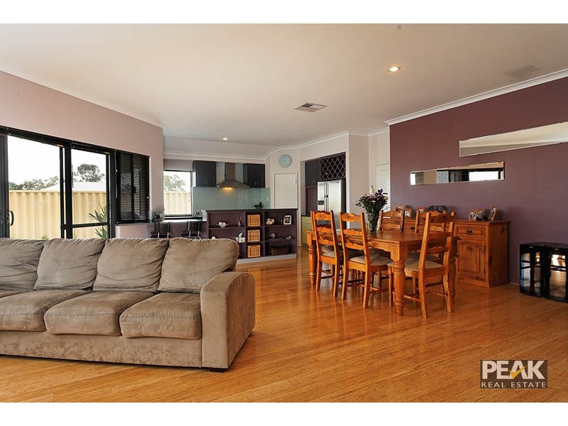 18 Patchouli Circuit, Atwell WA 6164