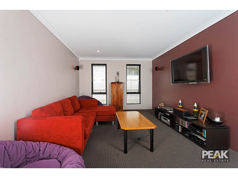 18 Patchouli Circuit, Atwell WA 6164