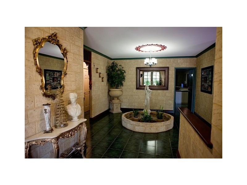 5 Ellery Court, Success WA 6164