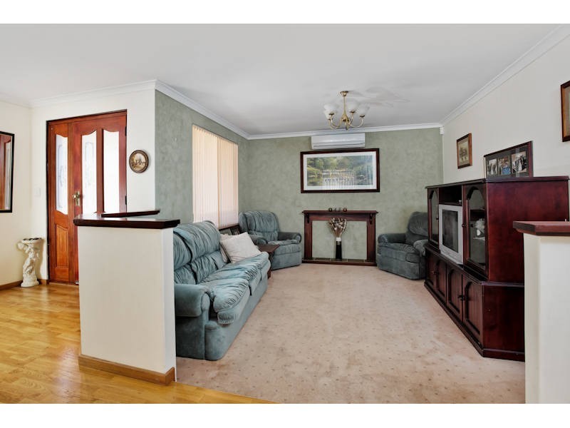 15 Folland Parade, Atwell WA 6164