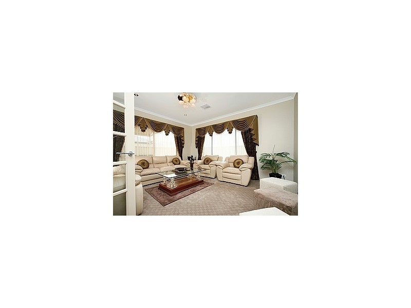 13 Vetiver Link, Atwell WA 6164
