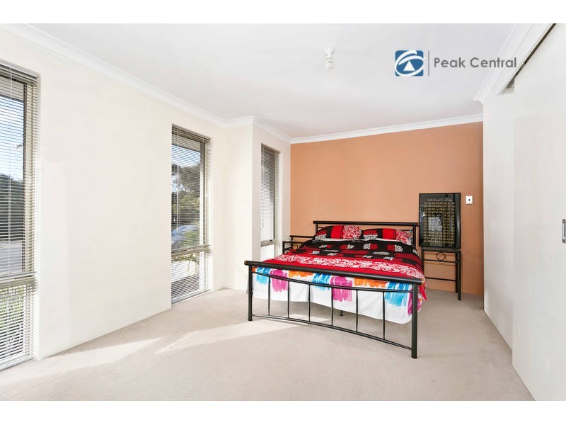 130 Lyon Road, Aubin Grove WA 6164