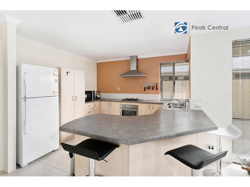 130 Lyon Road, Aubin Grove WA 6164