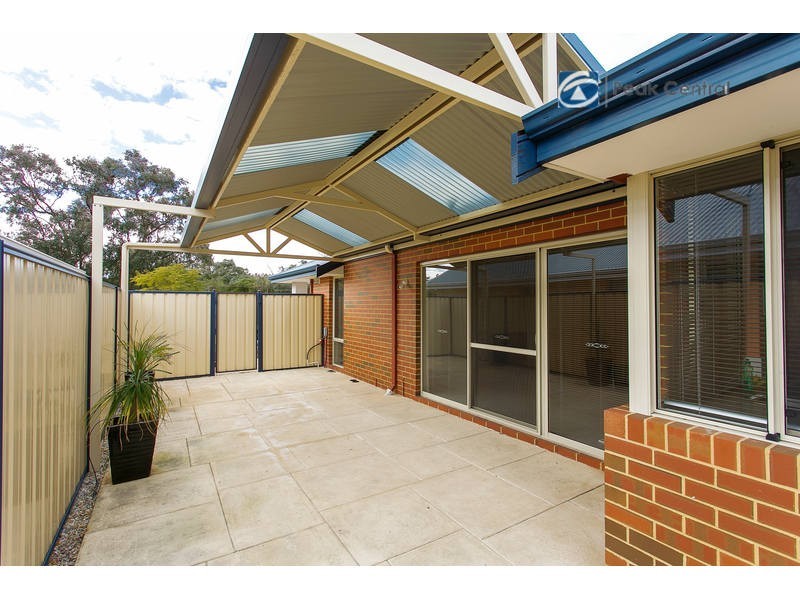 130 Lyon Road, Aubin Grove WA 6164