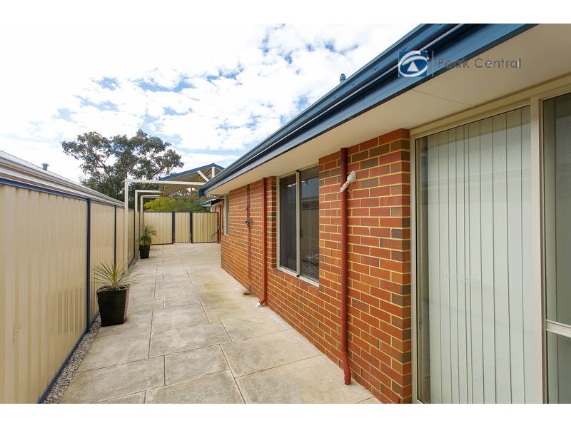 130 Lyon Road, Aubin Grove WA 6164