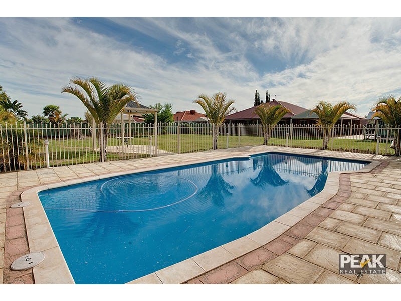7 Calder Way, Atwell WA 6164