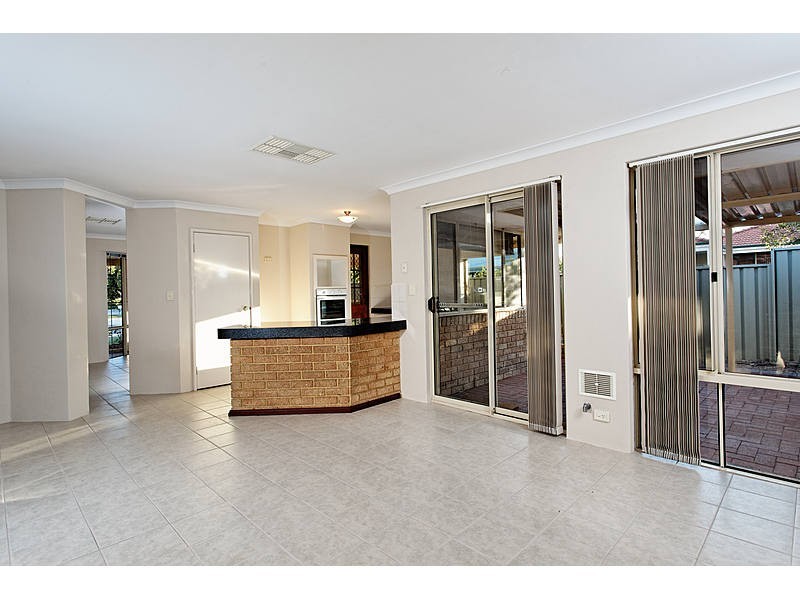 7 Bree Close, Atwell WA 6164