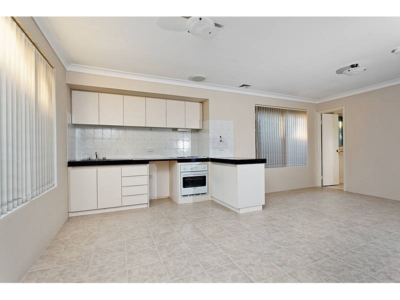 7 Bree Close, Atwell WA 6164