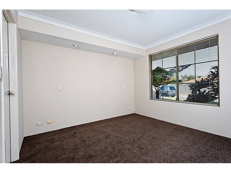 7 Bree Close, Atwell WA 6164