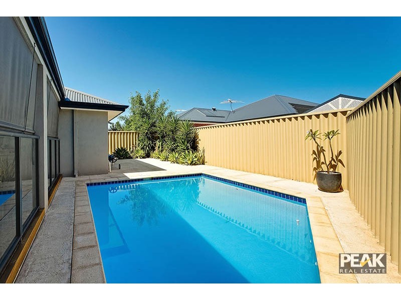 4 Vetiver Link, Atwell WA 6164