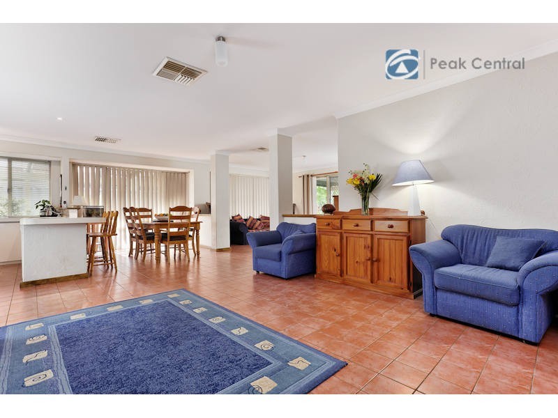 5 Folland Parade, Atwell WA 6164