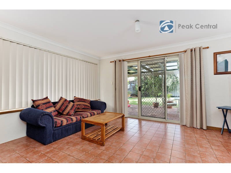 5 Folland Parade, Atwell WA 6164