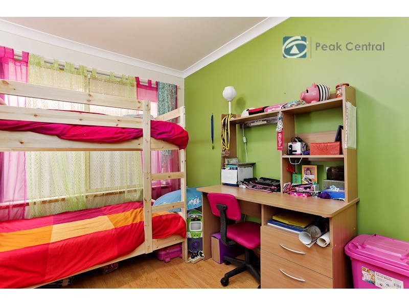 5 Folland Parade, Atwell WA 6164