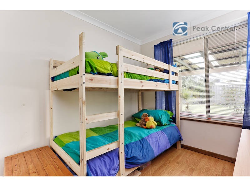 5 Folland Parade, Atwell WA 6164