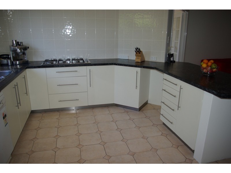 4 Hayton Mews, Atwell WA 6164