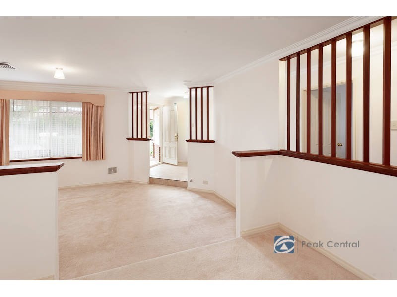 17 Jenkin Mews, Atwell WA 6164