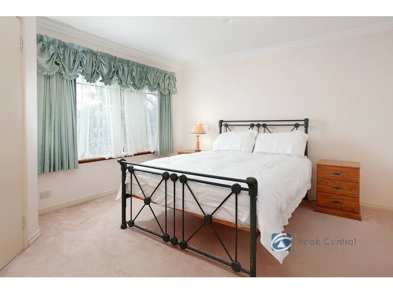 17 Jenkin Mews, Atwell WA 6164