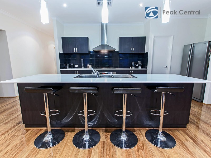 24 Descanso Loop, Aubin Grove WA 6164