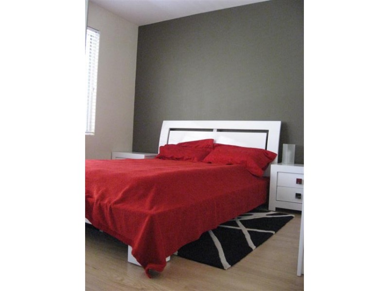 23/303 Harbourne Street, Glendalough WA 6016