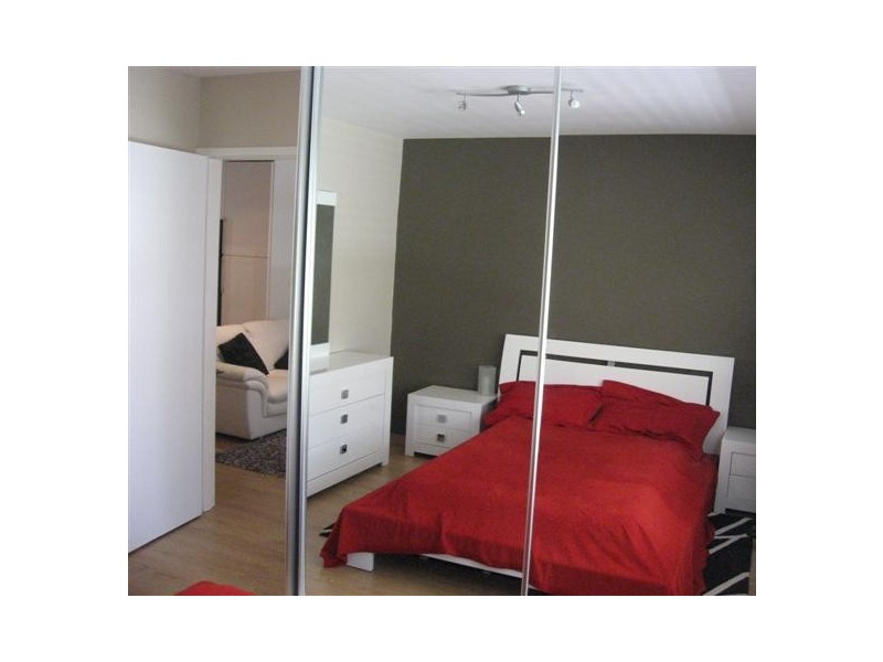 23/303 Harbourne Street, Glendalough WA 6016