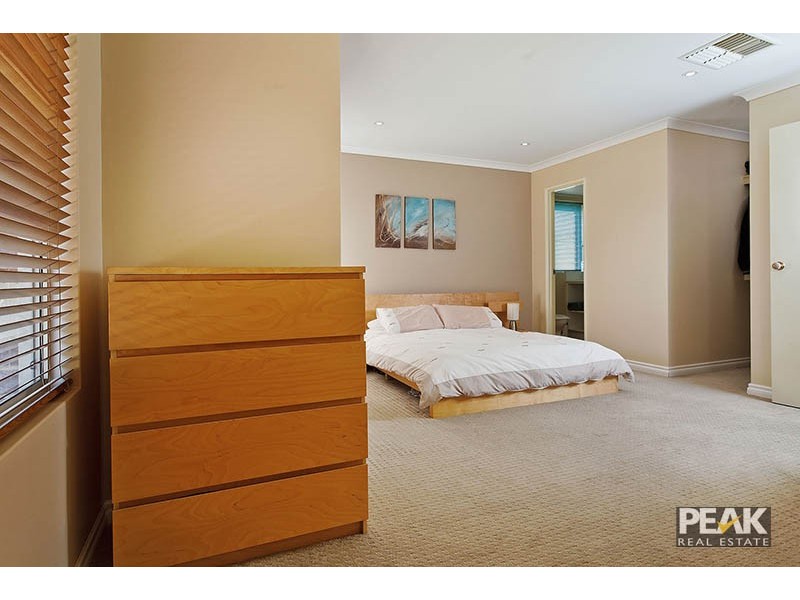 17  Connolly Mews, Atwell WA 6164